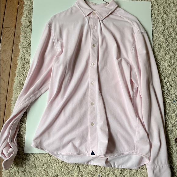 Untuckit Large button down - Picture 1 of 2